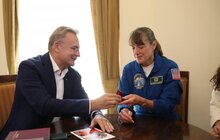 Фото 10: «Приємно бачити так багато людей — це означає, що місто живе», — американська астронавтка про Львів