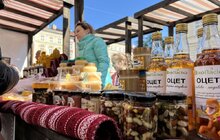 Фото 5: Крафтові сири, перепелині яйця, мікрозелень – на площі Ринок Львівський фермерський ярмарок розпочав шостий сезон (відео)