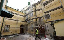 Фото 2: Фасади храму Покрову Пресвятої Богородиці реставрують: інвестиція міста 3,2 млн грн