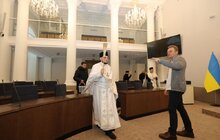 Фото 28: У Львові на пл. Ринок освятили воду, тож львів'яни упродовж дня можуть прийти і набрати її