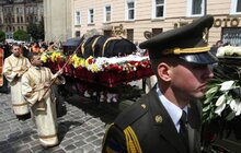 Фото 63: У Львові тисячі вірян попрощались з Блаженнішим Любомиром Гузаром