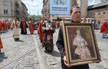 Фото 71: У Львові тисячі вірян попрощались з Блаженнішим Любомиром Гузаром