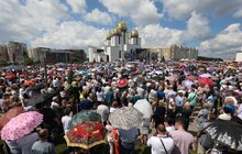 Фото 1: В рамках святкування 20-річчя візиту до України Івана Павла ІІ, у Львові відбулась святкова Архиєрейська Літургія