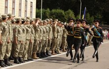 Фото 5: Урочистий ритуал складання Військової присяги студентами цивільних вищих навчальних закладів, які навчалися за програмою підготовки офіцерів запасу 