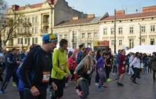Фото 6: Мер Львова привітав учасників «Run the World. Львівський напівмарафон»