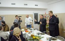 Фото 5: У притулку для бездомних з нагоди Різдва римо-католицька громада організувала святкову вігілію