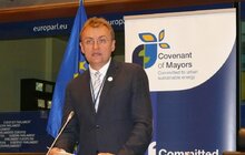 Фото 3: А.Садовий представив проекти енергоефективності Львова у Європарламенті