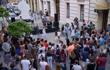 Фото 10: Сьогодні локацію «Музика на Курбаса» «запалювала» фольктроніка від гурту «LIRWAK»