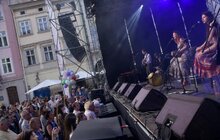 Фото 11: На площі Ринок розпочався вечірній джазовий концерт