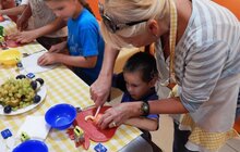 Фото 10: З нагоди Дня Батька, діти з потребуючих і сімей учасників АТО вчились мистецтву кулінарії