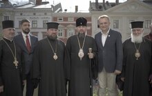 Фото 16: Блаженніший Епіфаній залишив запис у Книзі почесних гостей Львова