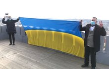 Фото 5: Над вежею львівської Ратуші підняли синьо-жовтий стяг