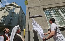 Фото 1: Сьогодні у Львові відкрили вулицю імені Патріарха Любомира Гузара