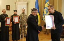 Фото 3: Мер Львова подякував військовим капеланам за служіння і вручив відзнаки від громади міста