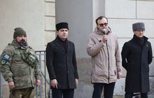 Фото 9: У День спротиву окупації Криму в центрі Львова підняли кримськотатарський прапор (відео)
