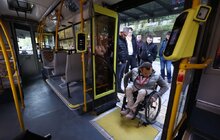 Фото 3: Водіїв та контролерів Львова навчали, як допомагати маломобільним людям користуватись громадським транспортом (відео)