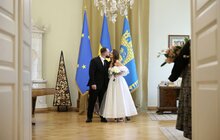 Фото 1: Військовий одружився у львівській Ратуші (відео)