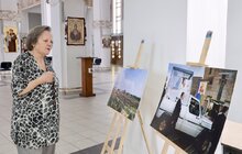 Фото 4: «Папа і Сихів»: у львівському храмі відкрили фотовиставку до 25-річчя візиту Івана Павла ІІ (фото)