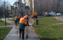 Фото 91: Комунальні служби дезінфікують місто: миють вулиці, тротуари, зупинки транспорту, сходові клітки будинків