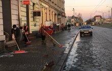 Фото 34: Комунальні служби Львова продовжують дезінфекцію міста