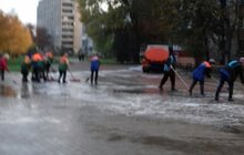 Фото 12: Комунальні служби проводять миття і дезінфекцію в місті