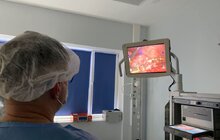 Фото 1: Вперше у Східній Європі однорічну дитину прооперували з допомогою робота Da Vinci