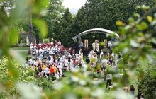 Фото 1: У Львові сотні молодих людей об’єдналися у спільній молитві та відвертій розмові про майбутнє України