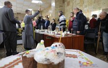 Фото 6: У Львові у прихистках для переселенців провели спільні великодні сніданки