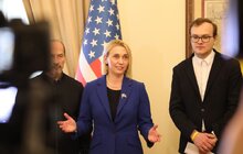 Фото 3: «Сполучені Штати будуть підтримувати вас стільки, скільки потрібно», - Бріджит Брінк, Надзвичайний та Повноважний Посол США в Україні