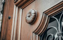 Фото 2: Навпроти Фабрики повидла відновили історичну браму медіатеки