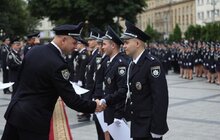 Фото 9: У Львові відбулись урочистості з нагоди Дня поліції та посвячення в захисники правопорядку випускників університету внутрішніх справ