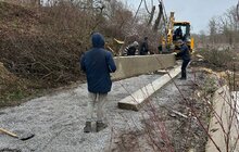 Фото 3: На Голосківському кладовищі облаштовують під’їзні дороги