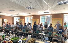 Фото 2: Зіркова американська кулінарка Рейчел Рей провела майстер-клас для вихованців Центру ім. св. І. Боско та дітей переселенців