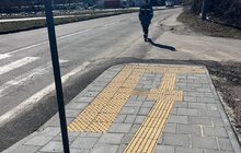 Фото 8: Доступний тротуар і зупинка громадського транспорту: на вулиці Сяйво завершили ремонтні роботи