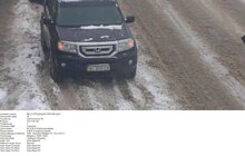 Фото 15: За вчорашній день працівники ЛКП «Львівавтодор» зафіксували 35 випадків порушень правил дорожнього руху через неналежне паркування