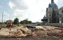 Фото 12: На пл. Двірцевій завершують влаштування каналізаційного колектора