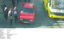 Фото 45: За минулі вихідні працівники ЛКП «Львівавтодор» зафіксували 53 випадки порушення правил дорожнього руху через неналежне паркування