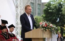 Фото 11: Мер Львова привітав випускників УКУ