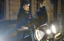 Фото 7: До річниці повномасштабної війни в Україні, швейцарський митець Геррі Хофштеттер підсвітив будівлі у Львові