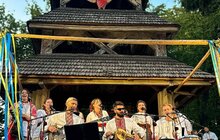 Фото 4: На День Незалежності до Шевченківського гаю у Львові завітало понад 3 тис. людей