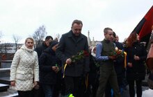 Фото 18: Львів’яни вшанували Героїв Небесної Сотні на Личаківському кладовищі