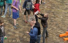 Фото 29: У Львові на пл Ринок триває «Поливаний понеділок»