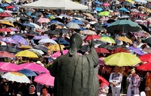 Фото 9: На Сихові тисячі людей об’єднались в молитві на честь 25-річчя візиту Папи Римського Івана Павла ІІ в Україну (фото, відео)