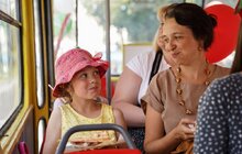 Фото 16: У Львові курсує екскурсійний трамвай, який допомагає збирати гроші на дитячу реабілітацію (відео)