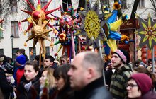 Фото 3: Центром Львова пройшла Святкова хода звіздарів