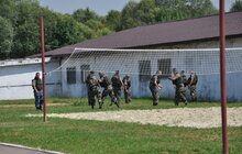 Фото 7: Місто передало батальйону «Львів» 60 бронежилетів та машину 