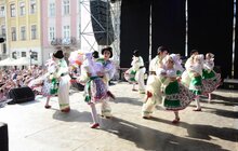Фото 5: Дитячі колективи виступили на пл. Ринок до Дня міста