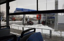 Фото 8: «Розглядаємо усі варіанти, перевагу надаємо українським, однак ціна і якість – пріоритет», - С. Бабак під час огляду білоруського автобуса