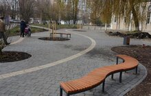 Фото 2: На Сихові завершують роботи з облаштування нового громадського простору