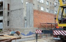 Фото 3: За відновленням мозаїки на колишньому магазині «Океан» можна слідкувати он-лайн